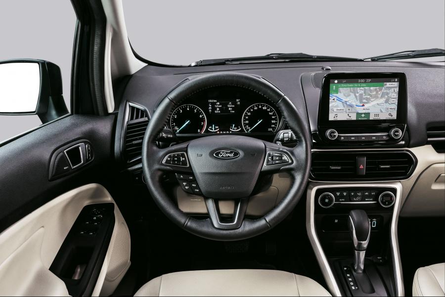 Торпедо Ford EcoSport Titanium 2017 года  (LA) (фото 2 из 31)